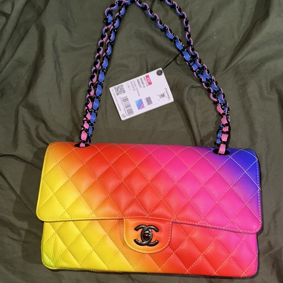 RARE Chanel Medium RAINBOW Double Flap Bag NEW WITH TAGS 2023 - Picture 2 of 4